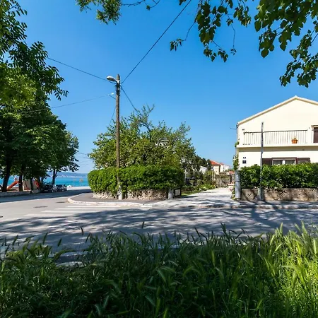 Jurasin * Kaštela