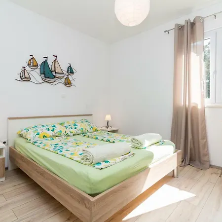 Apartment Jurasin *