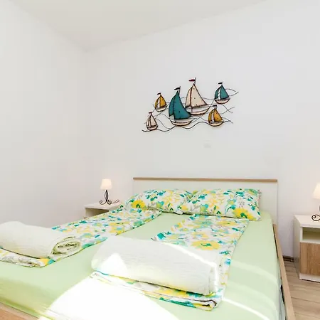 Apartment Jurasin *