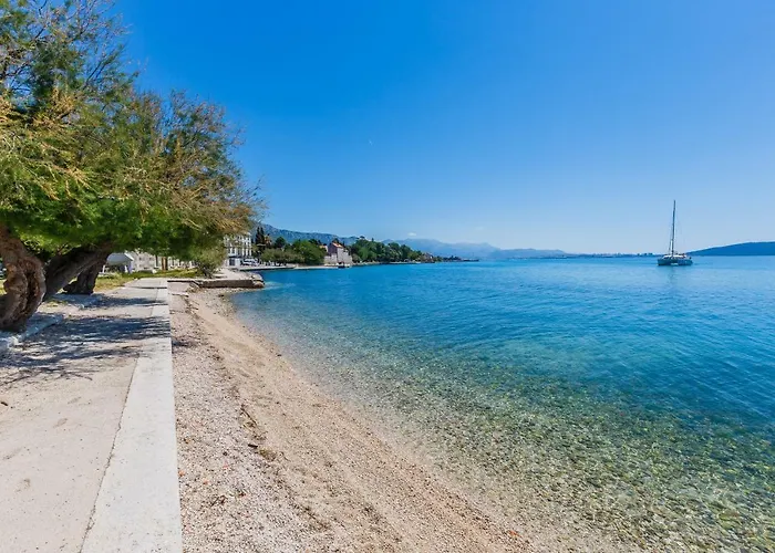 Jurasin * Kaštela