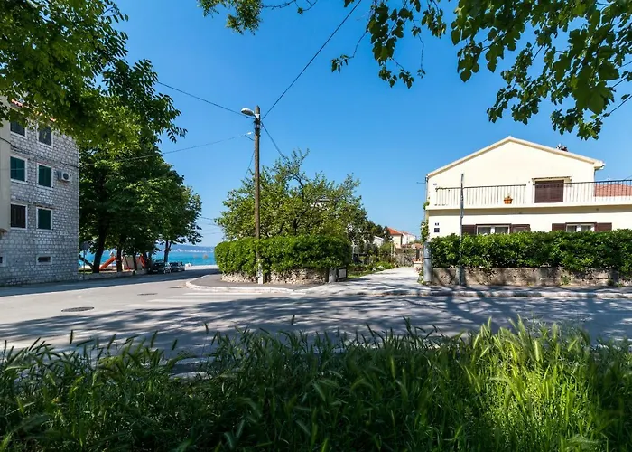 Jurasin * Kaštela